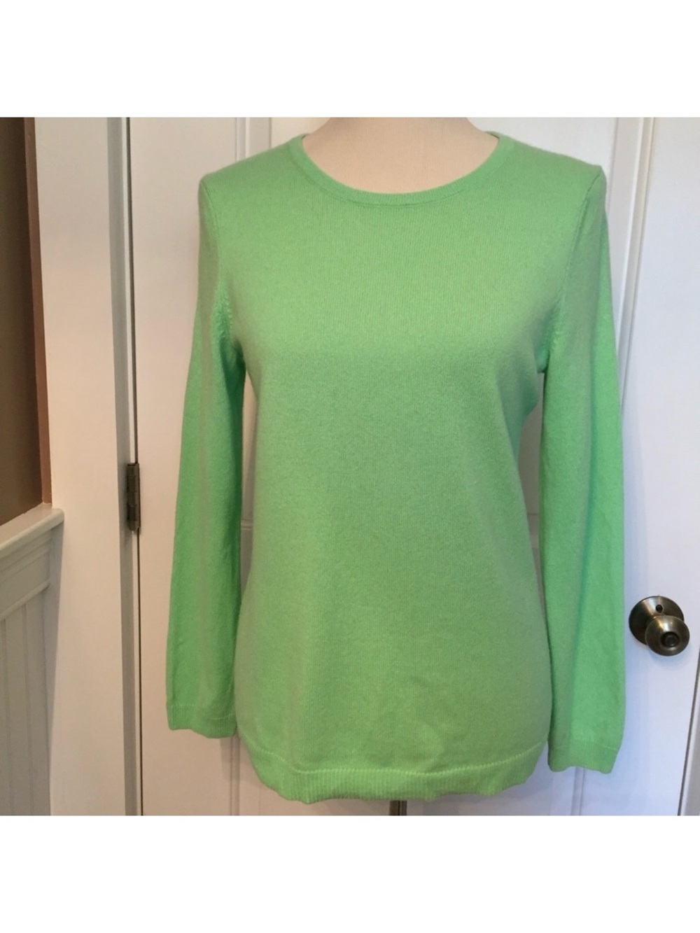 NEW TALBOTS SWEATER PURE CASHMERE CREWNECK GREEN MP PETITE NWT